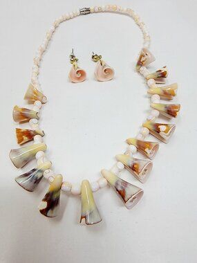 Shell Statement Necklace Earrings Set Coastal Beach Resort Jewelry Set